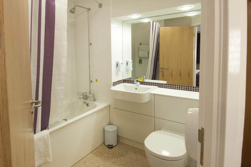Premier Inn Manchester - Handforth Quarto foto