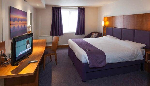 Premier Inn Manchester - Handforth Exterior foto